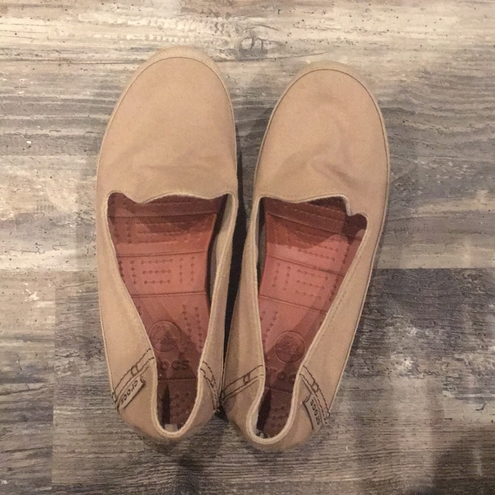 Like new crocs slip ons